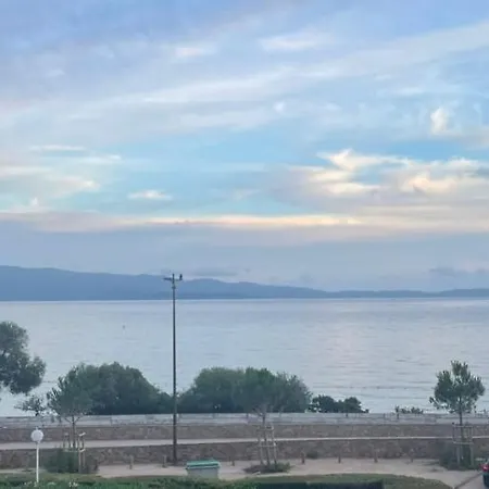 Appartement Superbe Pieds Dans L Eau Ajaccio Face A La De Sable Fin Route Des Iles Des Sanguinaires Ajaccio (Corsica)