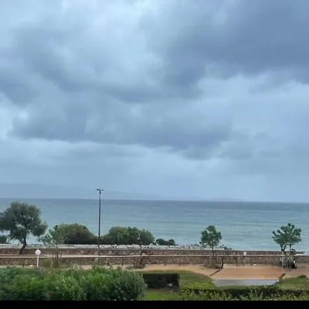 Superbe Pieds Dans L Eau Face A La De Sable Fin Route Des Iles Des Sanguinaires Apartment Ajaccio (Corsica)